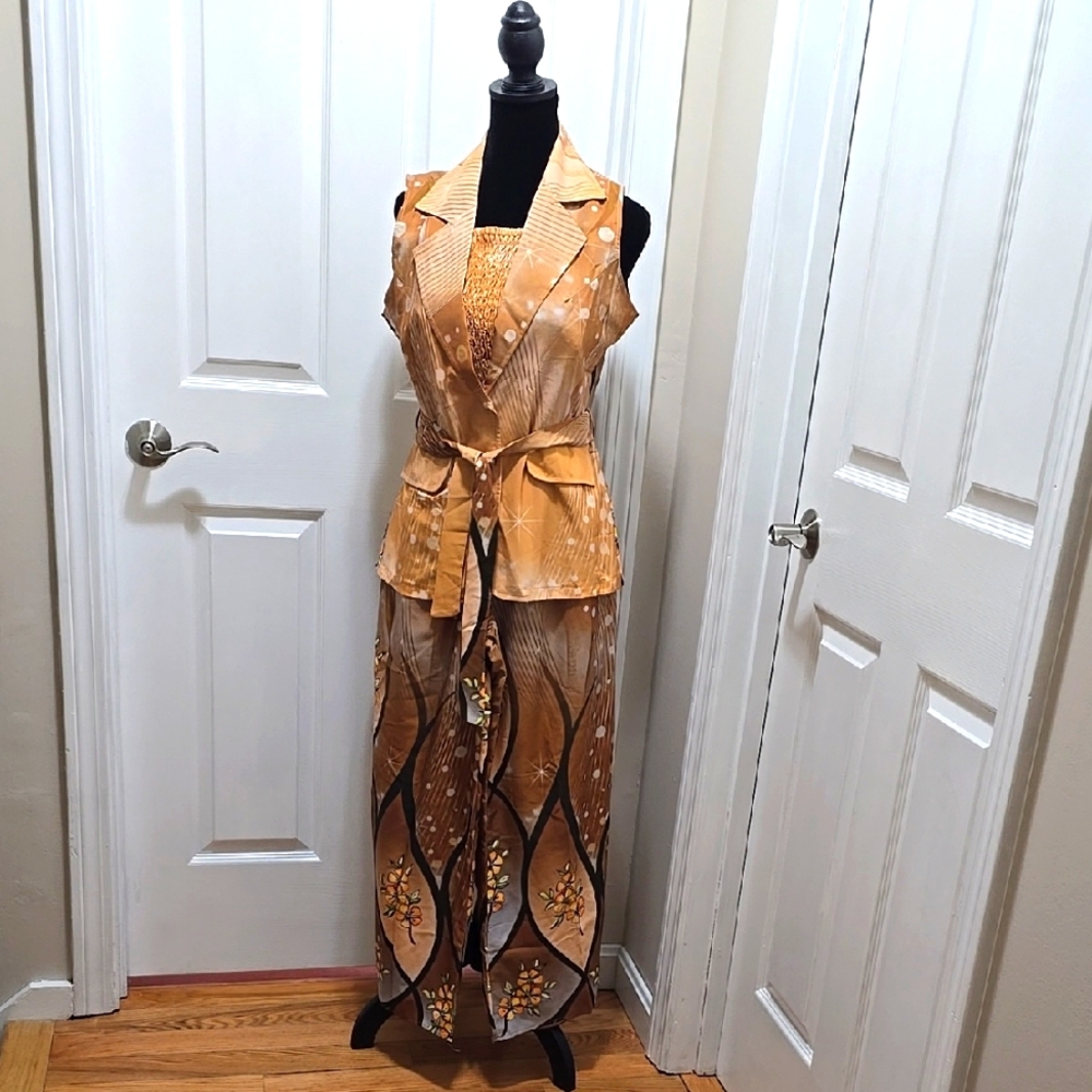 NWOT Elegant Brown and mustard 3 Piece Pants Set